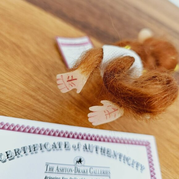 Just a Little Monkey Business Ashton Drake Gallery Lydia Marlene Cuddles Figure - Picture 8 of 13